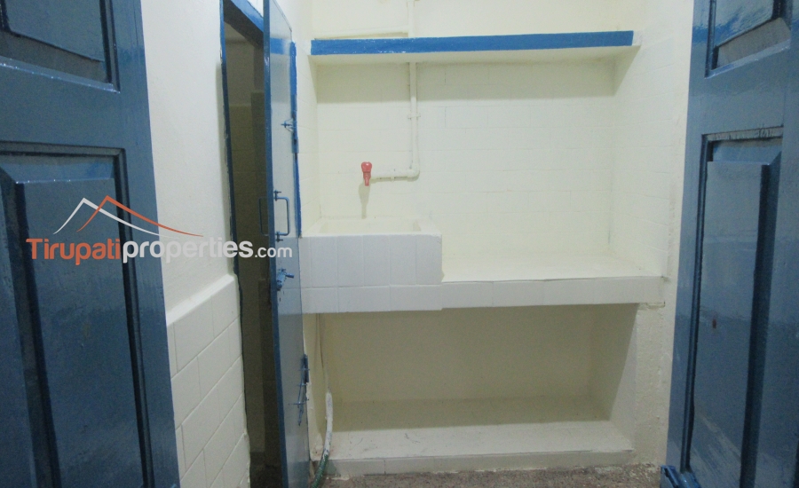 20 Anks West Facing Old G + 1 Floors #OldHouseforSale at Only Land Cost in Korlagunta, #Tirupati